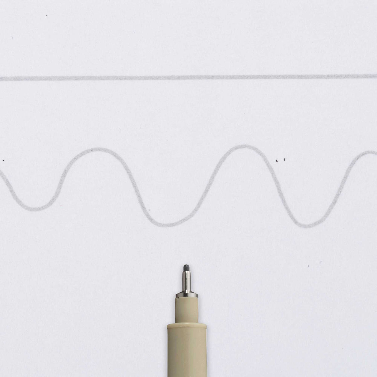 Τεχνικό πενάκι SAKURA Pigma Micron 08 0,50 mm – ανοιχτό γκρι