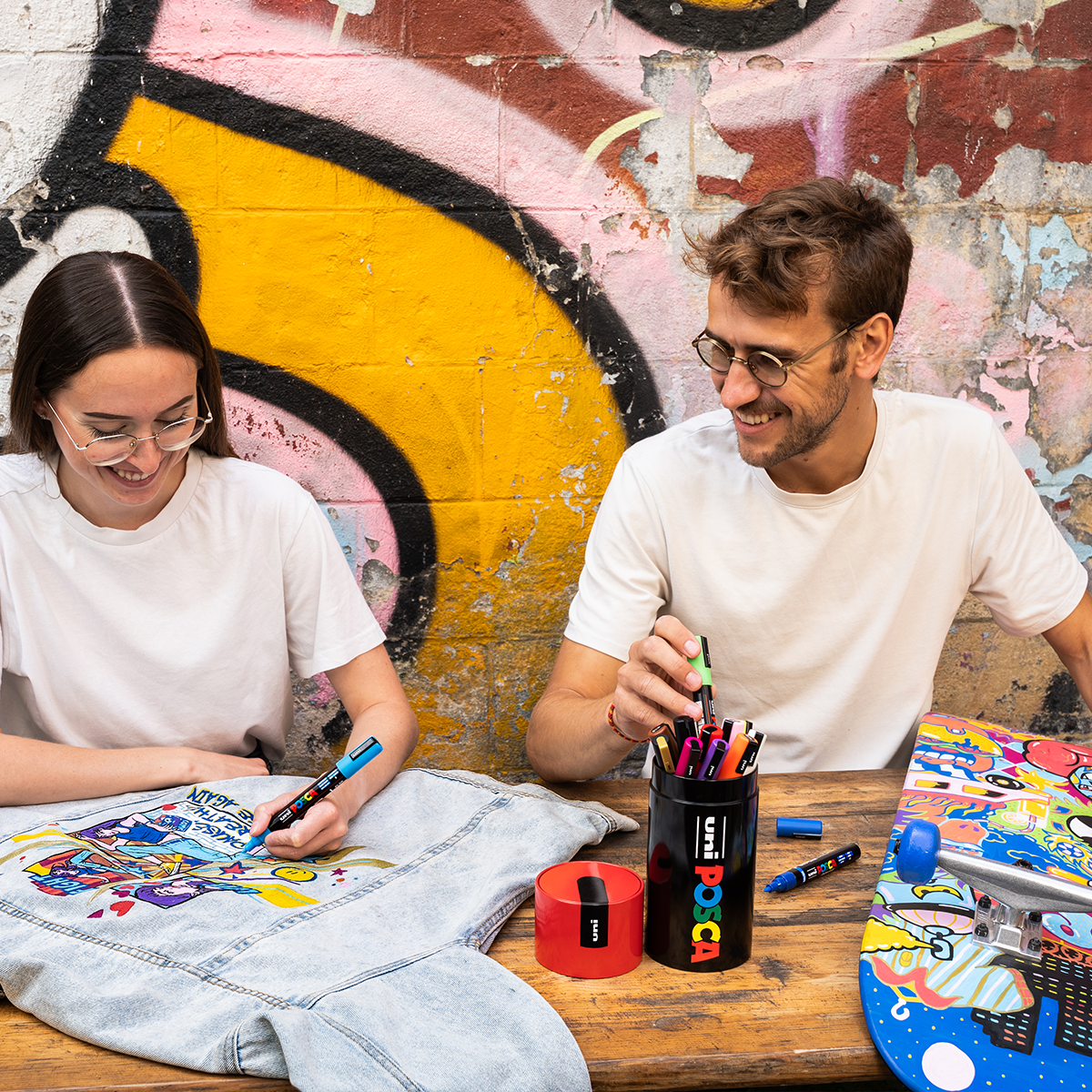 Posca συνδυαστικό σετ μαρκαδόρων σε μεταλλική κασετίνα – 13 τμχ (PC-3M, PC-5M, PC-5BR)
